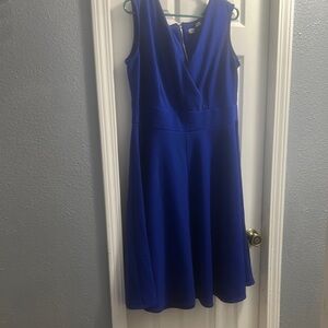 Elegant Blue Sleeveless Dress